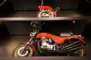 افتتاح گالری هشت، بهشت موتور و خودروهای کلاسیک + تصاویر اختصاصی و فیلم