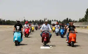 دوره همی وسپا سواران به مناسبت روز وسپا در تهران+ فیلم و عکس