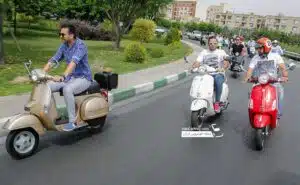 دوره همی وسپا سواران به مناسبت روز وسپا در تهران+ فیلم و عکس