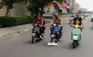 دوره همی وسپا سواران به مناسبت روز وسپا در تهران+ فیلم و عکس