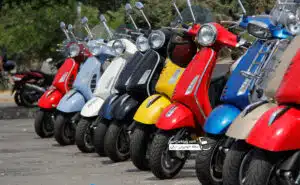 دوره همی وسپا سواران به مناسبت روز وسپا در تهران+ فیلم و عکس