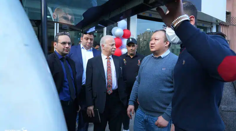 پادران موتور اولین نمایندگی فروش و خدمات پس از فروش را افتتاح کرد