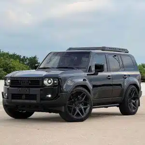 نگاهی به تویوتا لندکروزر CGI4