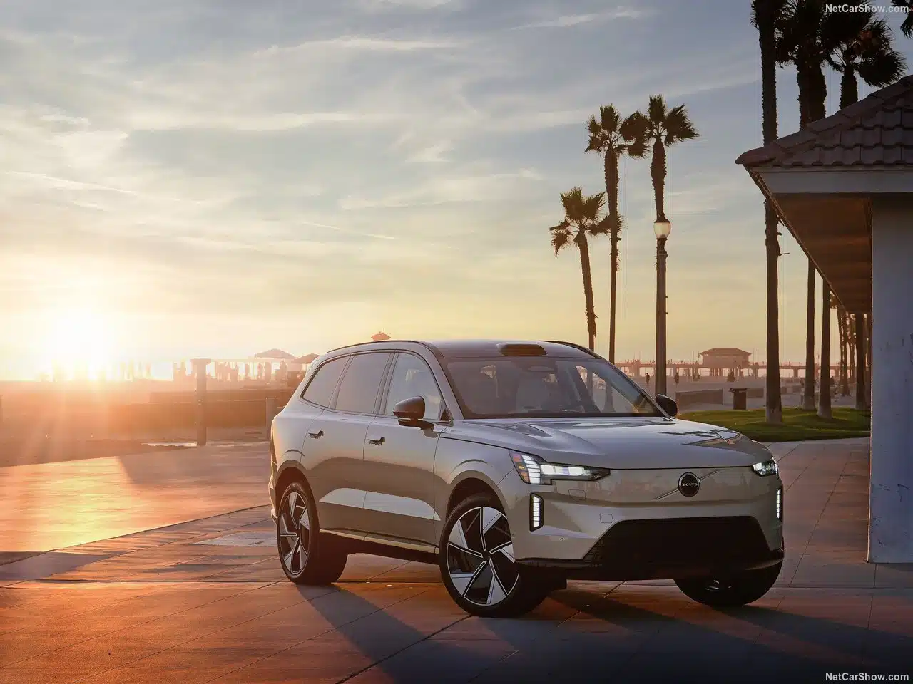 دو خودرو ولوو EX90 و ولوو XC90 معرفی شدند.