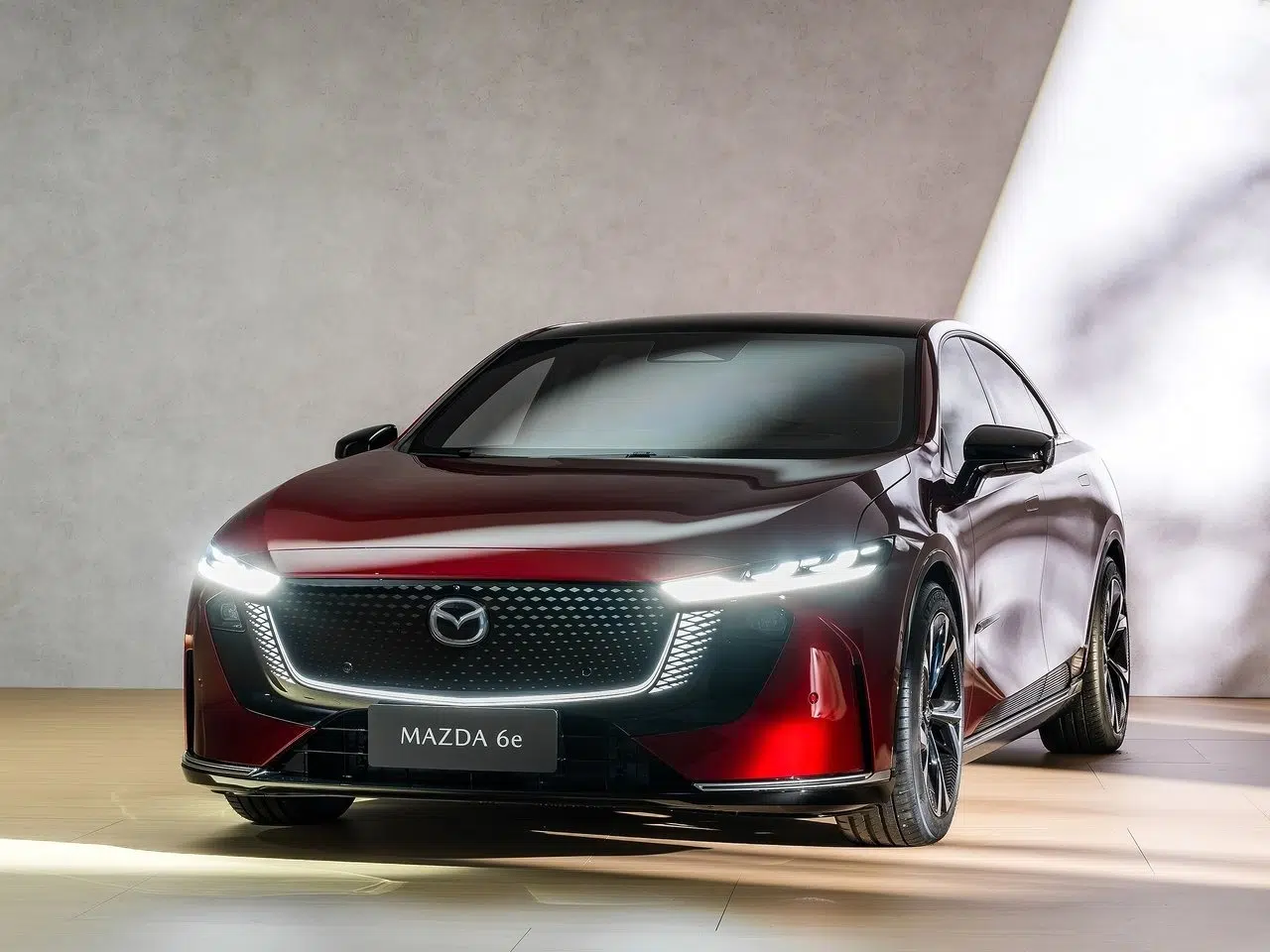 مزدا 6e: ورود به عصر برقی‌سازی با طراحی شیک و عملکرد بالا