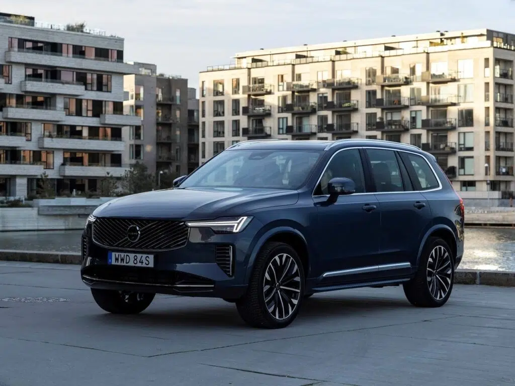ولوو XC90
