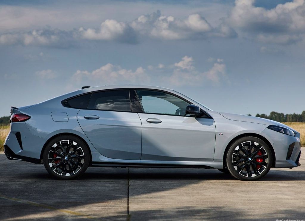 BMW M235