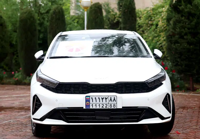 آغاز راه با کیا K3، شماره‌گذاری اولین خودروی وارداتی منطقه آزاد قصر شیرین