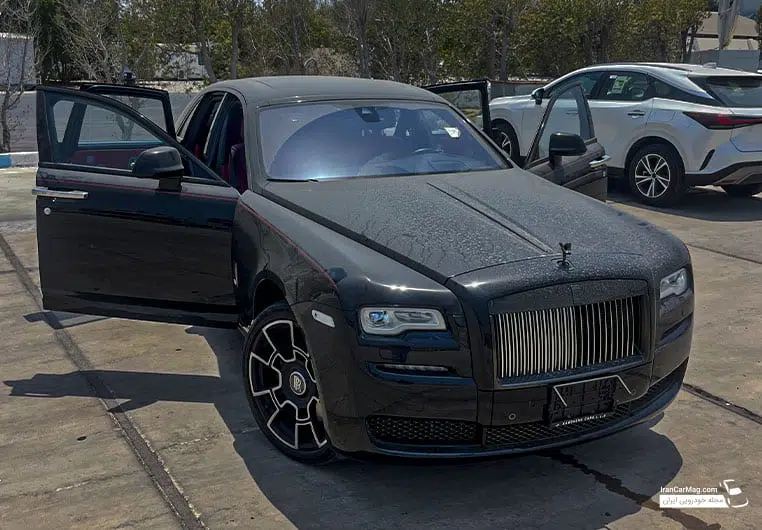 رولزرویس گوست در کیش؛ 12 سیلندر Black Badge بالاخره رسید
