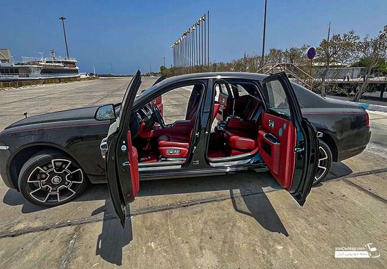 رولزرویس گوست در کیش؛ 12 سیلندر Black Badge بالاخره رسید