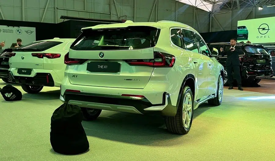 مصاحبه پرهام عظیمی عضو هیئت مدیره پرشیا خودرو: چالشها و دستاوردهای تولید و واردات در سال 1404