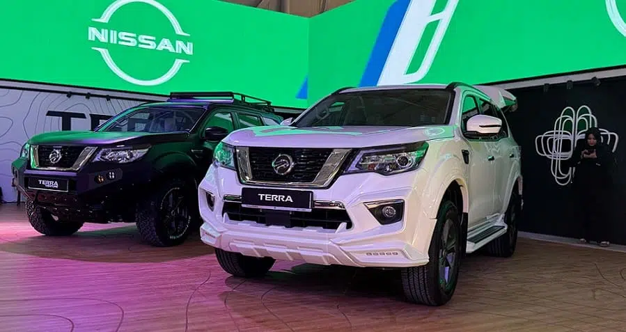 مصاحبه پرهام عظیمی عضو هیئت مدیره پرشیا خودرو: چالشها و دستاوردهای تولید و واردات در سال 1404