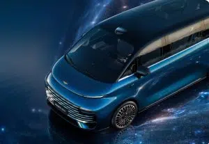 جیلی گلکسی V900 معرفی شد؛ یک هتل متحرک نه یک ون ساده!