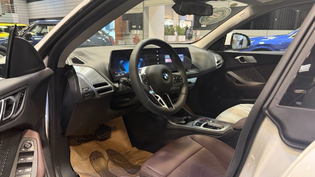فروش فوری BMW 225L M Sport