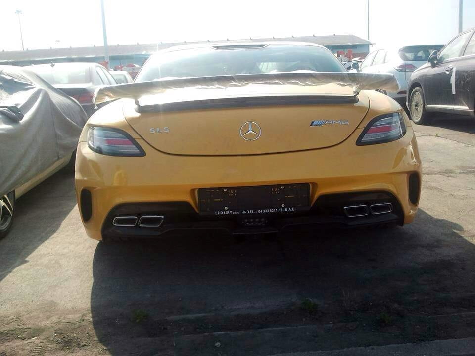 مرسدس بنز SLS AMG بلک سریز زرد 8 سیلندر؛ خاصترین و گرانترین بنز پلاک ملی ایران + عکس