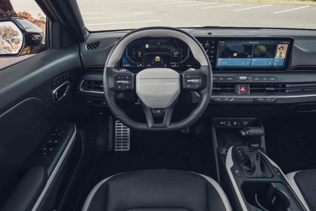 امکانات کیا کی 4