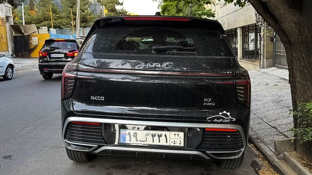خودرو سفیر R7 محصول جدید ایران خودرو با پلاک گذرموقت در تهران رویت شد