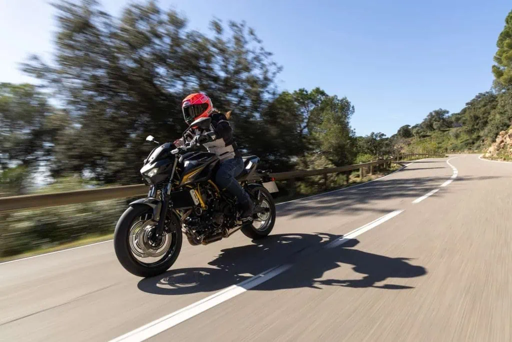 کاوازاکی Z650 S