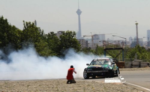 مسابقه دریفت در پیست ورزشی آزادی برگزار می شود